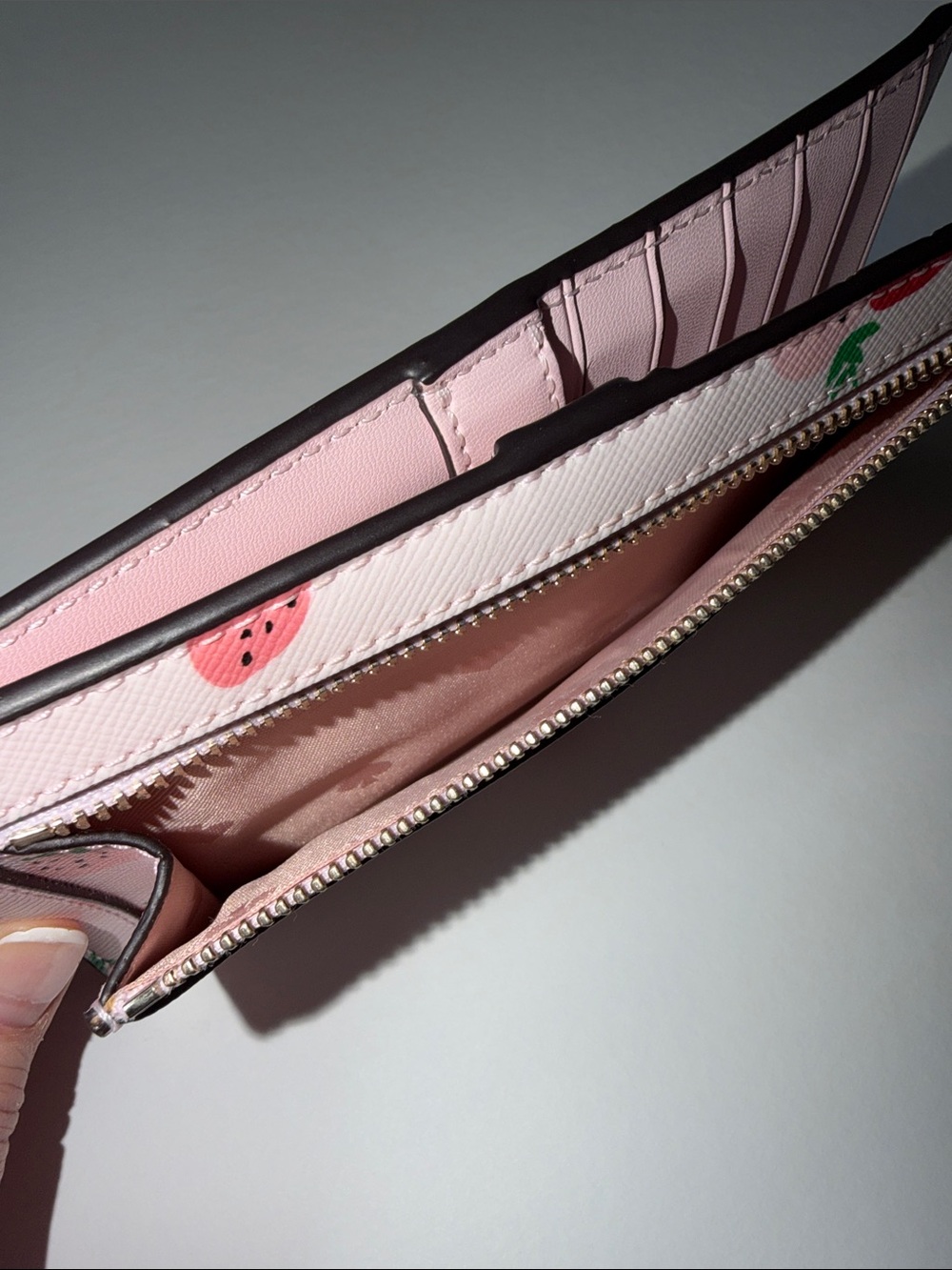 kate spade pink strawberry print wallet - Picture 4 of 8